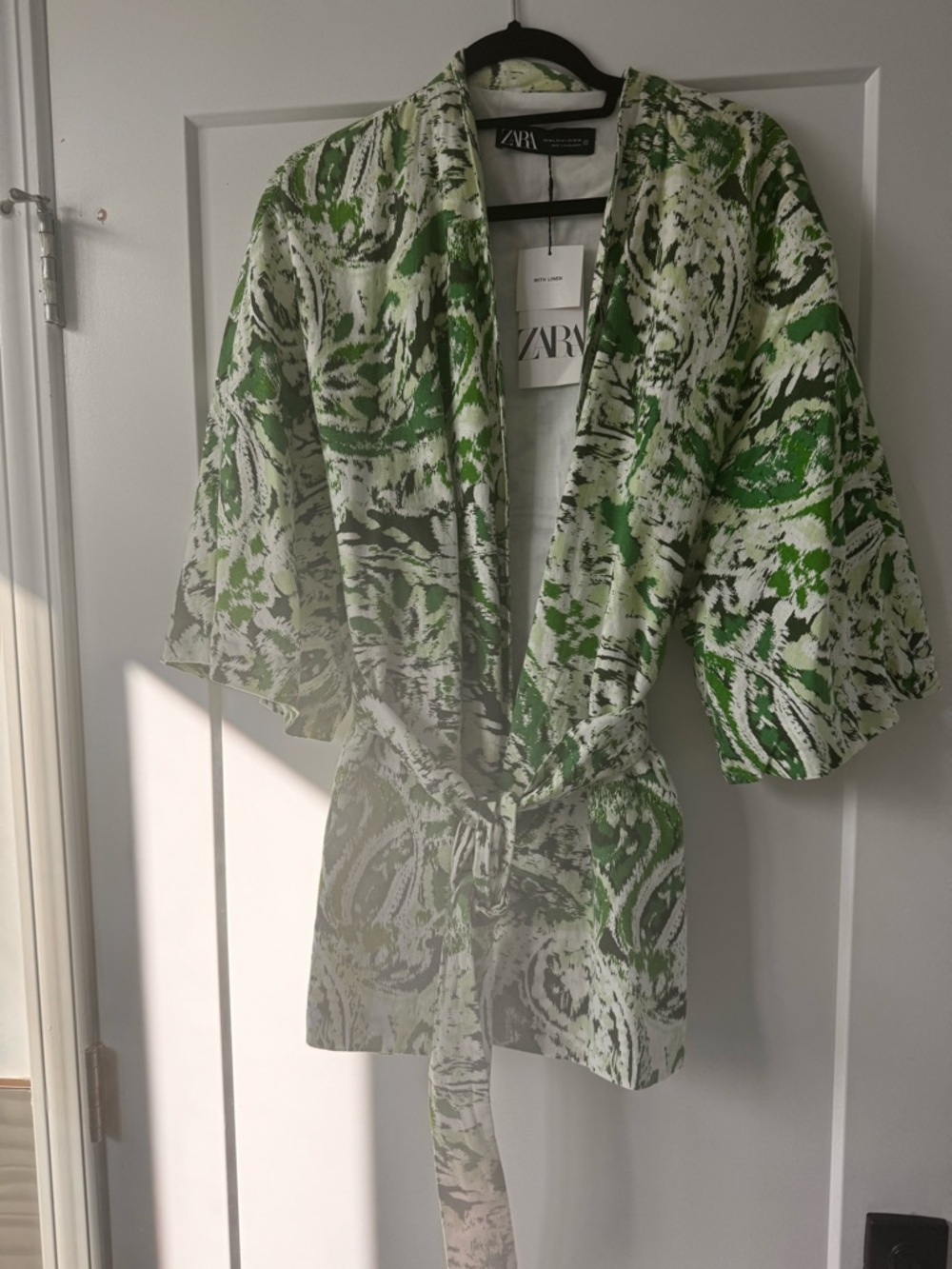 Zara Green & White Printed Kimono-Style Jacket